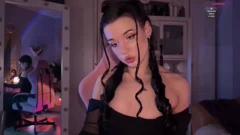 Snapshot of sun_for_you chatting on 16, 10, 2025 Miss Nelly online show from 16, 10, 2025