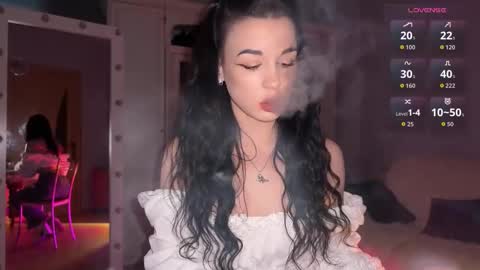 Miss Nelly online show from 17, 12, 2025