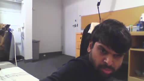 Snapshot of sundoog chatting on 3, 2, 2025 Sundoog online show from 3, 2, 2025