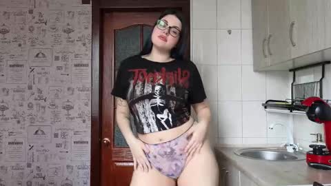 Tina. Im topless model  online show from 4, 3, 2025