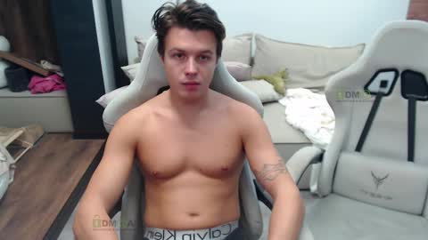 Alice and Sergey online show from 22, 10, 2025