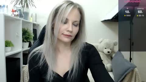 Naomi online show from 5, 11, 2025