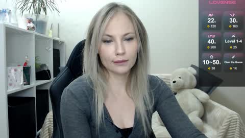 Naomi online show from 4, 12, 2025