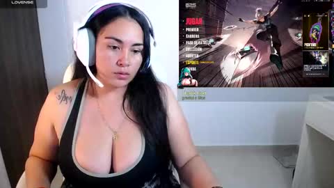 Snapshot of sunny_gamer chatting on 17, 11, 2025 Sunny online show from 17, 11, 2025