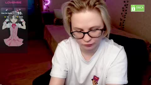 Snapshot of sunny_mood chatting on 11, 2, 2025 sunny mood online show from 11, 2, 2025