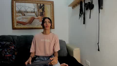 Sunny online show from 23, 12, 2025