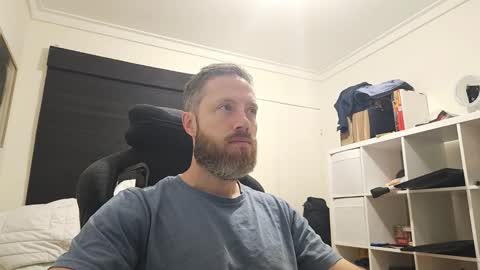 Sunnyoliv3 online show from 7, 10, 2025