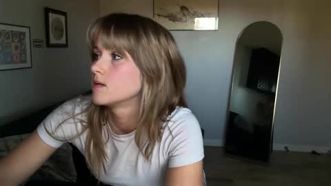 Snapshot of sunshine_pixie chatting on 28, 2, 2026 Sunray online show from 28, 2, 2026