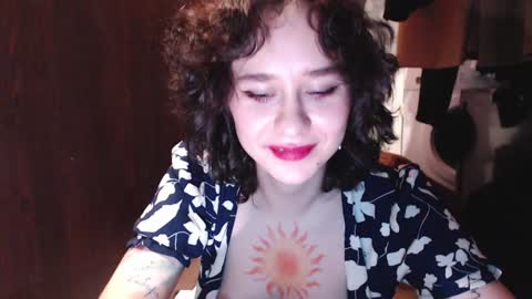 Snapshot of sunshinehella chatting on 4, 12, 2024 Hella online show from 4, 12, 2024