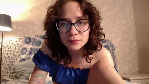 Snapshot of sunshinehella chatting on 4, 2, 2025 Hella online show from 4, 2, 2025