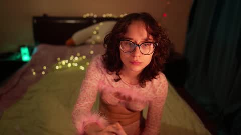 Snapshot of sunshinehella chatting on 22, 2, 2025 Hella online show from 22, 2, 2025