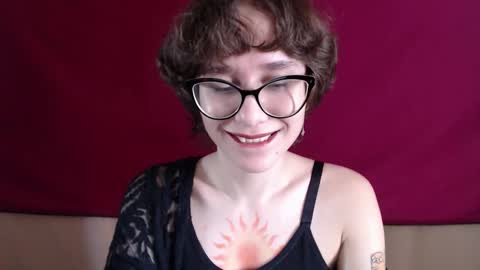 Snapshot of sunshinehella chatting on 16, 10, 2025 Hella online show from 16, 10, 2025