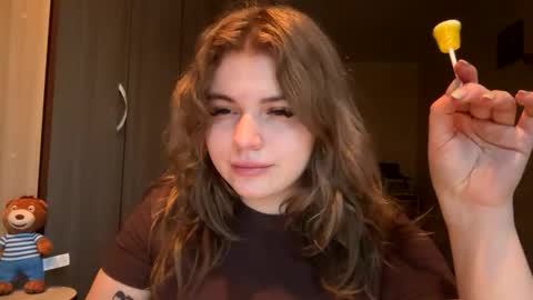 sunshinyflash online show from 5, 2, 2026