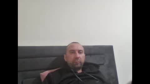 super42835015 online show from 9, 11, 2025