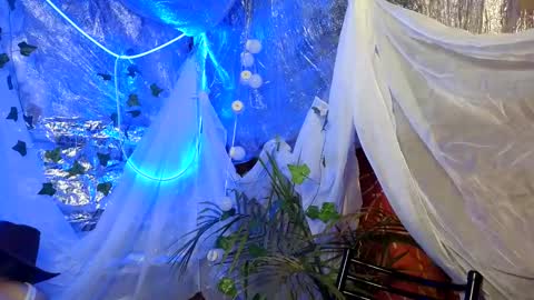 super jony and Marta GMT 1300-1800 every day online show from 16, 10, 2025