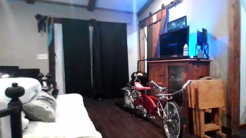 Snapshot of superd512 chatting on 10, 12, 2024 Guero Cash online show from 10, 12, 2024