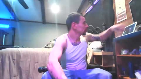 Snapshot of superd512 chatting on 15, 2, 2025 Guero Cash online show from 15, 2, 2025