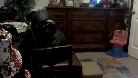 Snapshot of superd512 chatting on 24, 10, 2025 Guero Cash online show from 24, 10, 2025