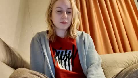 Annie online show from 21, 2, 2025