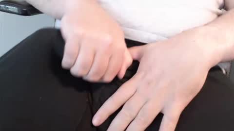 Snapshot of superm0bile chatting on 3, 11, 2025 superm0bile online show from 3, 11, 2025