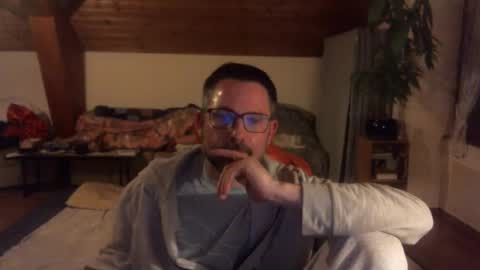 supersquirrel81 online show from 12, 1, 2026