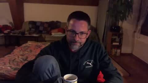 Snapshot of supersquirrel81 chatting on 26, 3, 2026 supersquirrel81 online show from 26, 3, 2026