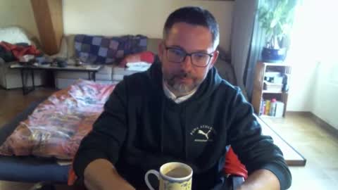 Snapshot of supersquirrel81 chatting on 28, 3, 2026 supersquirrel81 online show from 28, 3, 2026