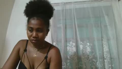 Snapshot of surbelle chatting on 5, 3, 2026 surbelle online show from 5, 3, 2026