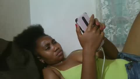 Snapshot of surbelle chatting on 17, 3, 2026 surbelle online show from 17, 3, 2026