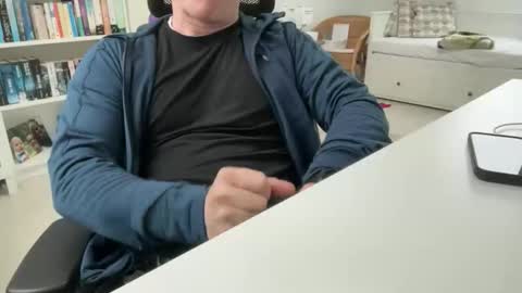 surfstar81 online show from 28, 11, 2025