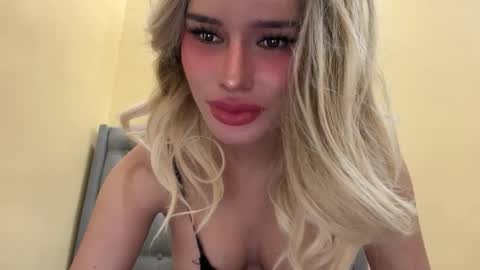 Snapshot of surprisecockmia chatting on 14, 1, 2026 Mia online show from 14, 1, 2026