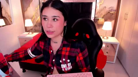 Snapshot of susanvilla chatting on 26, 11, 2025 susanvilla online show from 26, 11, 2025