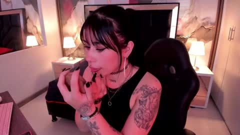 Snapshot of susanvilla chatting on 14, 1, 2026 susanvilla online show from 14, 1, 2026