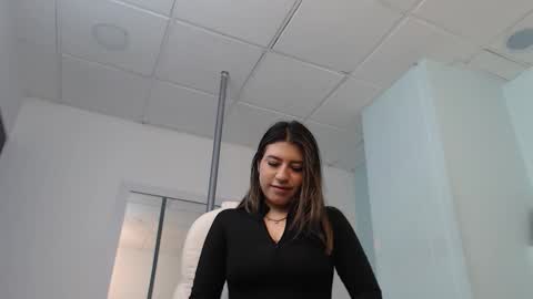 susanwilliams_ online show from 9, 3, 2026