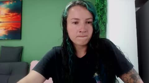 Snapshot of susi_bluee chatting on 5, 3, 2026 Susi online show from 5, 3, 2026