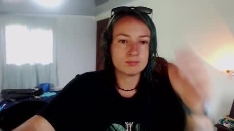 Snapshot of susi_bluee chatting on 18, 3, 2026 Susi online show from 18, 3, 2026