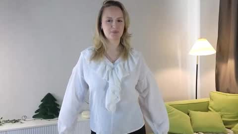 Caroline online show from 4, 2, 2026