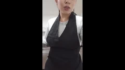 Snapshot of susiesunny chatting on 23, 12, 2025 susana online show from 23, 12, 2025