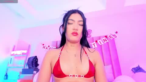 Sussan Nicole  online show from 14, 2, 2025