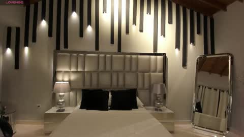 Snapshot of sussanelliot chatting on 15, 11, 2025 Sussan online show from 15, 11, 2025