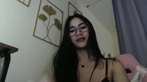 Snapshot of sususlutxx chatting on 19, 10, 2025 susie online show from 19, 10, 2025