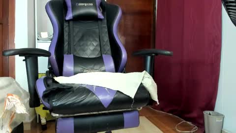 Susan   .. oo .. Independent Model online show from 12, 2, 2025