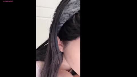 xixi online show from 14, 12, 2025