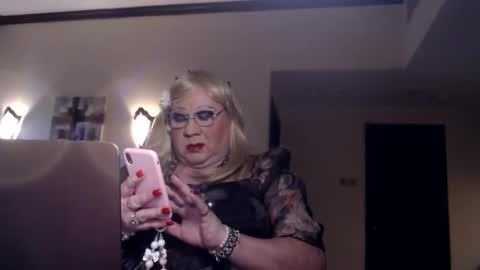 Snapshot of suzannebanci chatting on 20, 12, 2024 My name is Sissy or more fully Suzanna Aprilia Maria Mariquita Catarina Chinita Banci. Soy una puta - que chimba ladybug online show from 20, 12, 2024