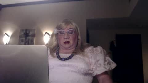 Snapshot of suzannebanci chatting on 14, 2, 2025 My name is Sissy or more fully Suzanna Aprilia Maria Mariquita Catarina Chinita Banci. Soy una puta - que chimba ladybug online show from 14, 2, 2025