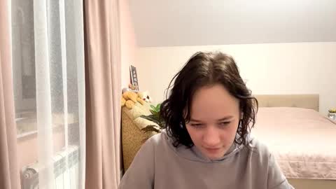 Lilu online show from 5, 10, 2025
