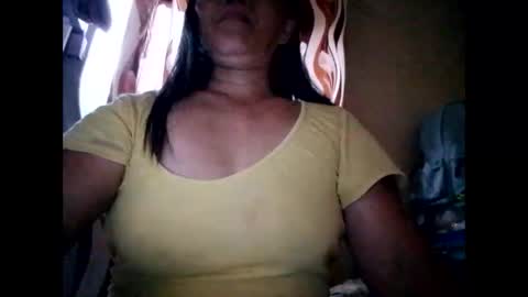 suzzie_hot online show from 4, 1, 2025