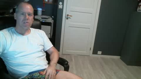 Tom online show from 14, 12, 2025