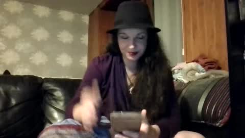 H3D0N15T5 online show from 7, 10, 2025