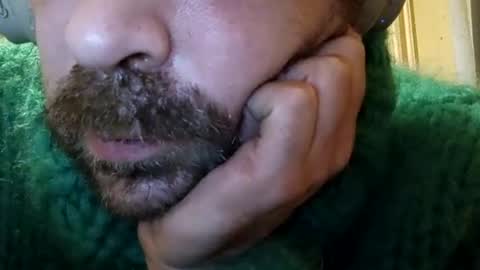 Snapshot of sweaterboy666 chatting on 4, 12, 2024 sweaterboy666 online show from 4, 12, 2024